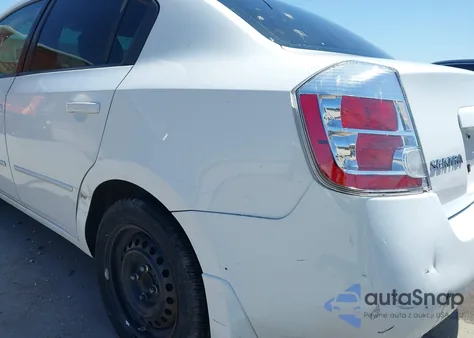 2008 Nissan Sentra 2.0S z USA, uszkodzony, nr VIN 3N1AB61E18L637430